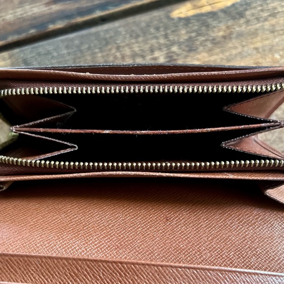 AUTHENTIC Louis Vuitton portemonnaie trésor wallet - Picture 4 of 16